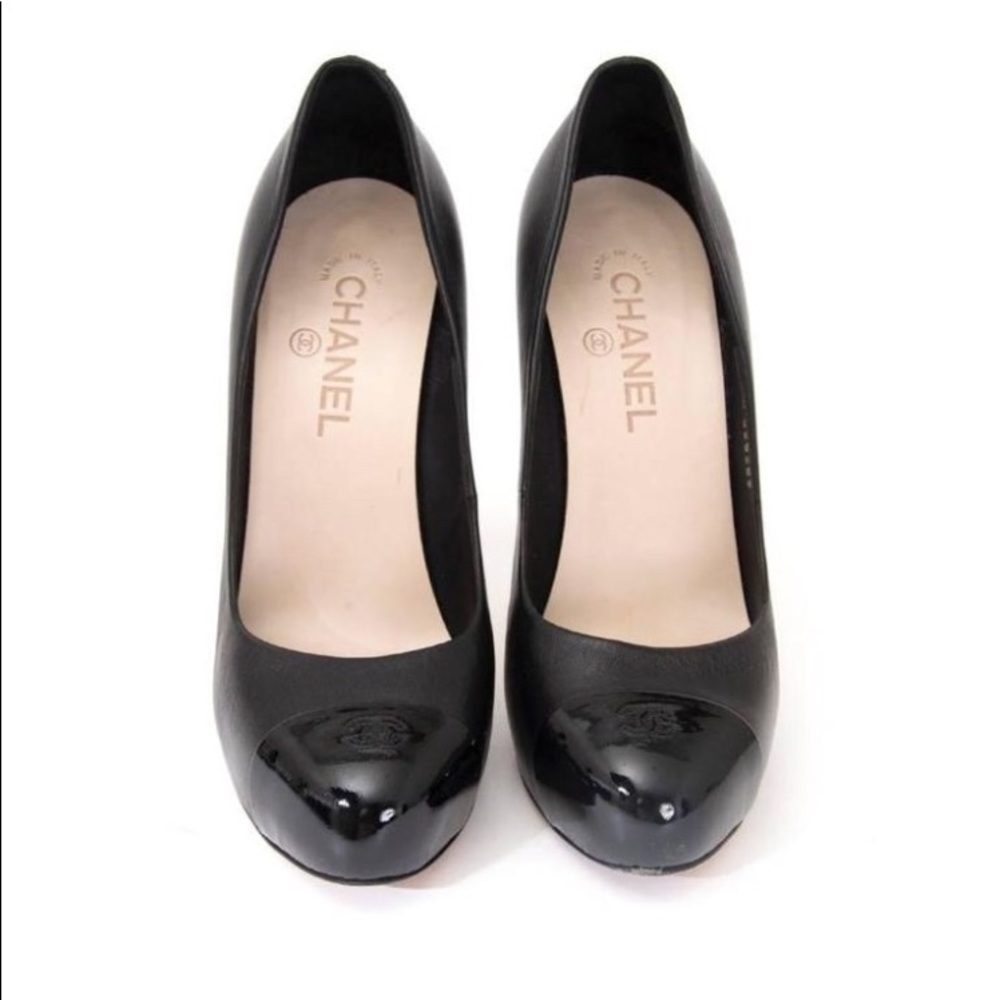 New CHANEL pumps